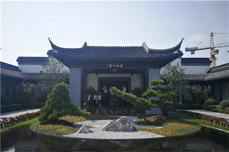 凤翎锦绣2室2厅1卫74m255万